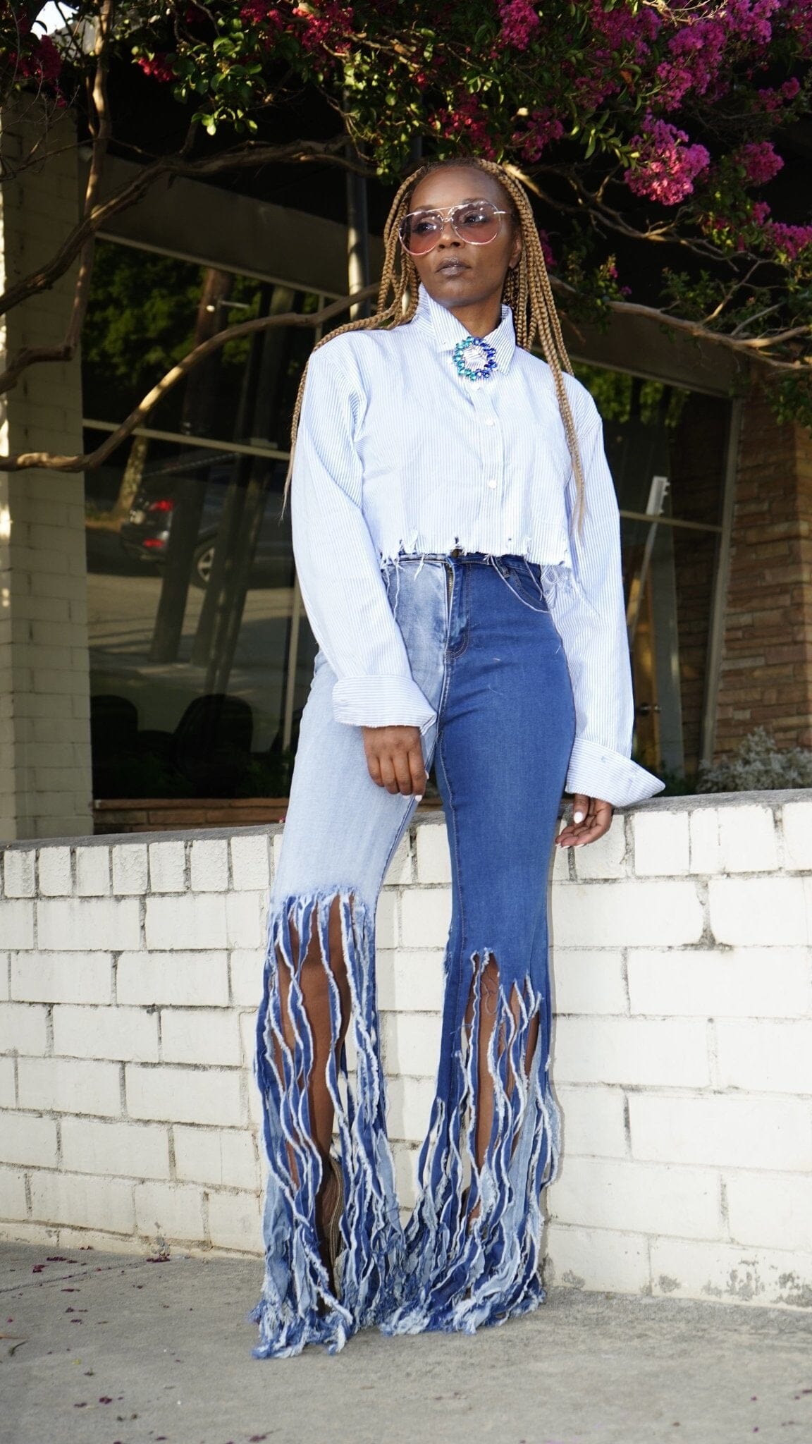 Cropped Distressed Brooch Blouse Crop Top Shun Melson 